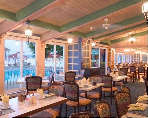 Fern Resort Orillia Exterior photo